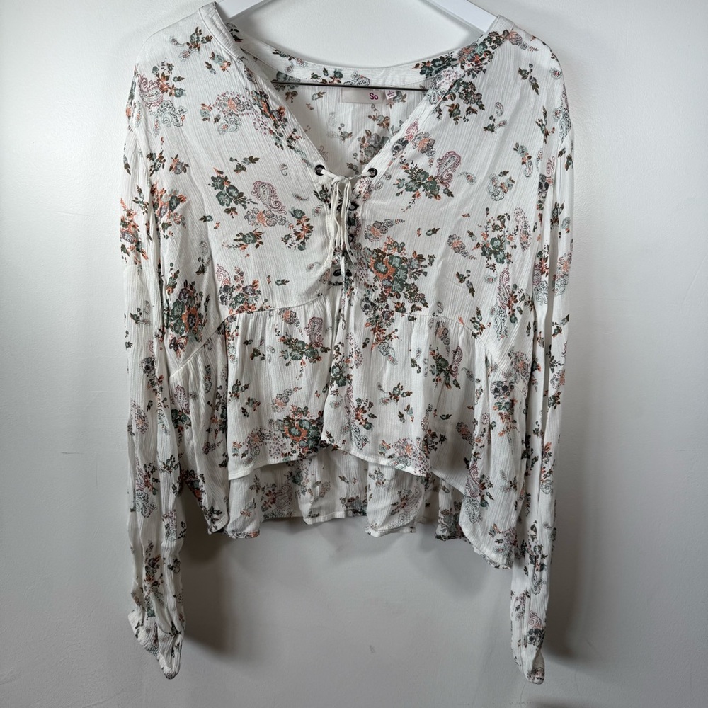 NWT SO Lace-Up Peplum Top White Floral Print Women’s Size Large